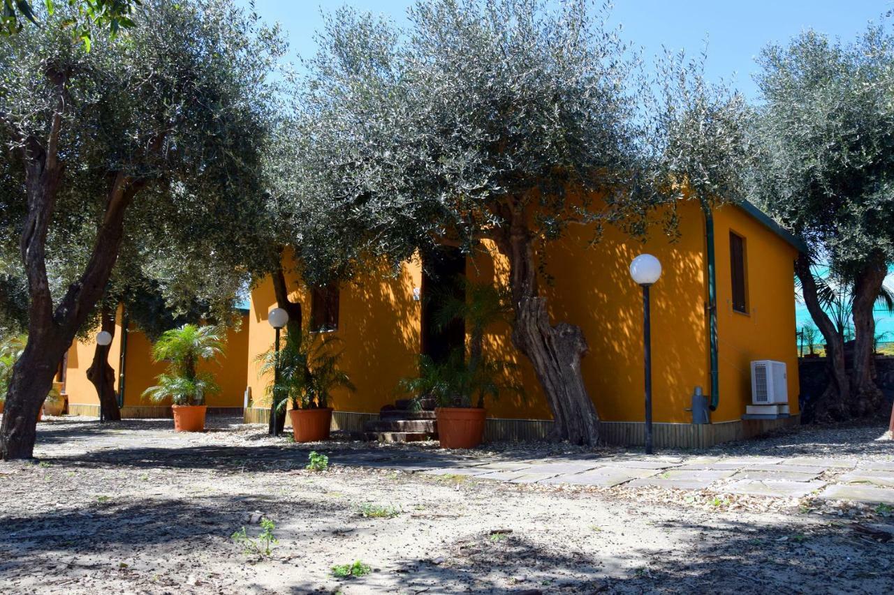 Riviera Degli Eucalipti - Cottage In Riva Al Mare 阿奇雷亚莱 外观 照片